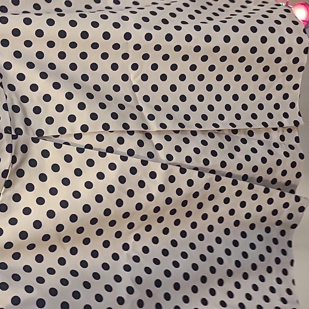 Valerie bertinelli polka dot skirt, with back zipper. - Picture 4 of 4